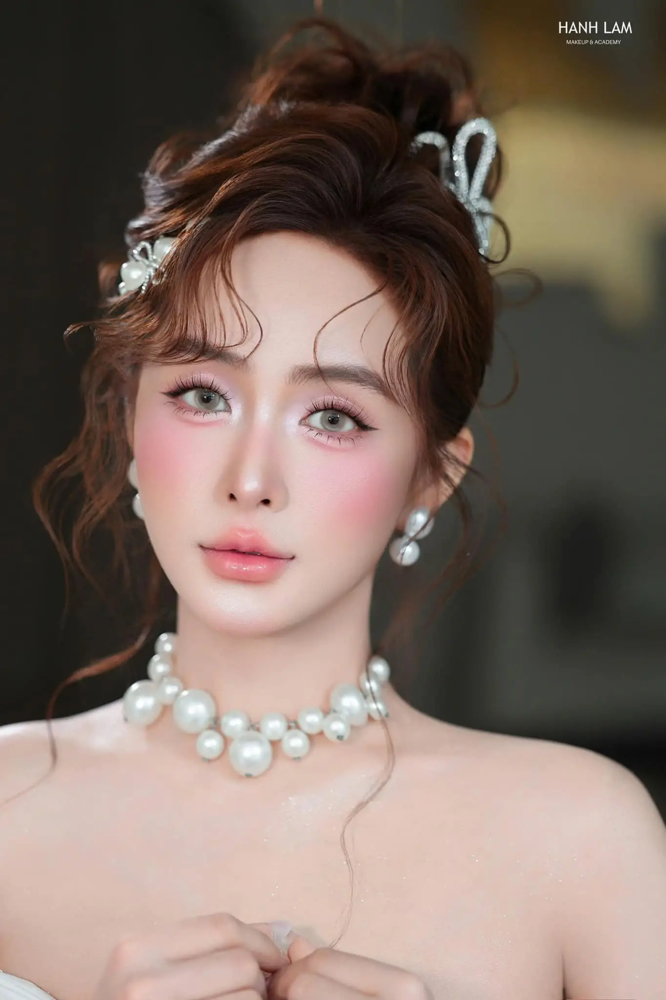 trang diem mat noi bat danh cho makeup co dau 2026 695f09afbc71e 695f09b0567b1