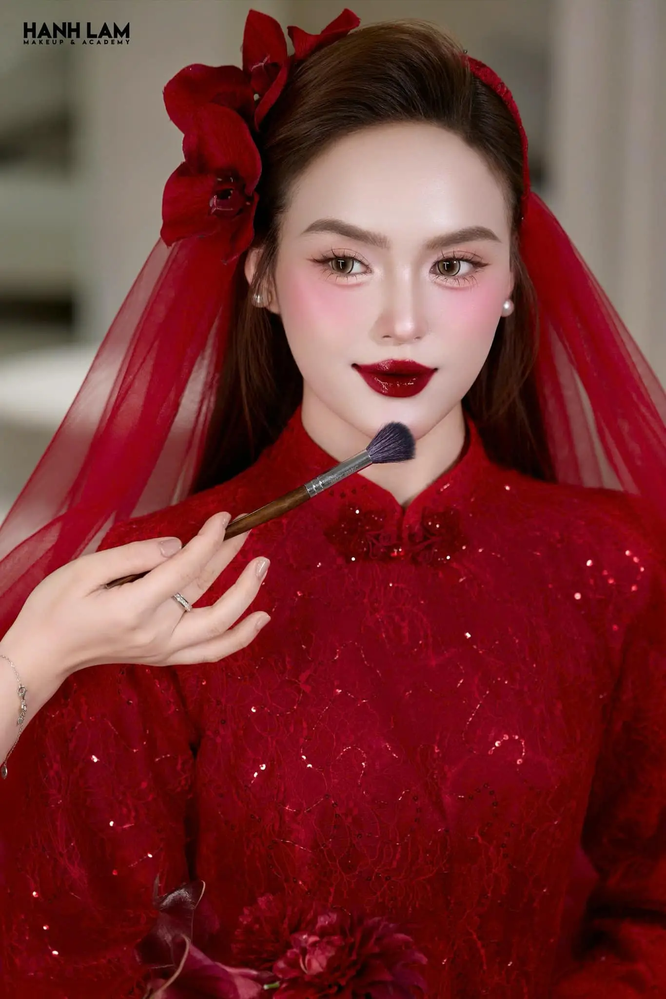 trang diem mat noi bat danh cho makeup co dau 2026 695f0bcb9d13a 695f0bcc47c05