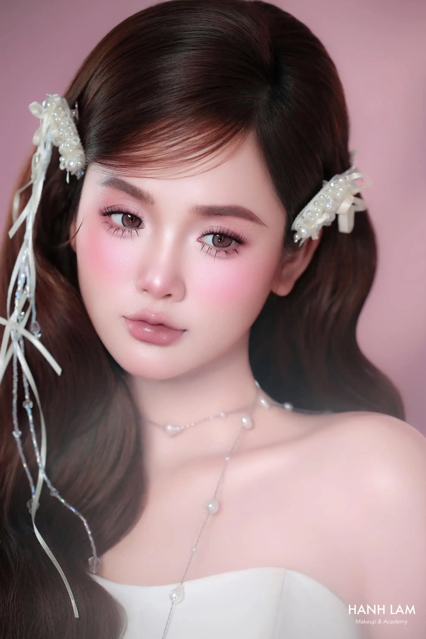 trang diem mat noi bat danh cho makeup co dau 2026 695f0bd580b29 695f0bd619821