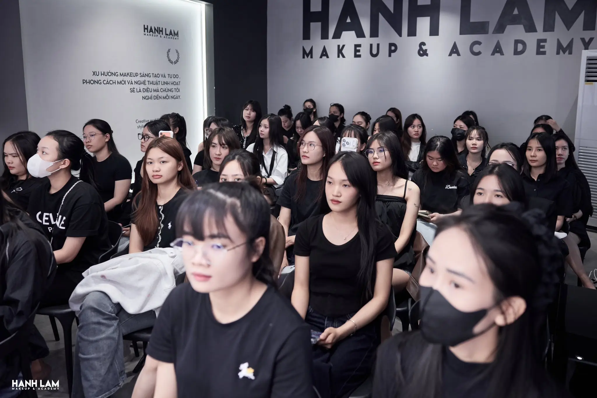 de dang hoc makeup ca nhan voi nhung buoc co ban 6a0ddb305fa83 6a0ddb312852b
