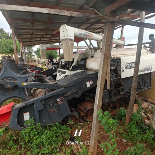2 Kubota Pro 688Q multi-crop combine harvesters