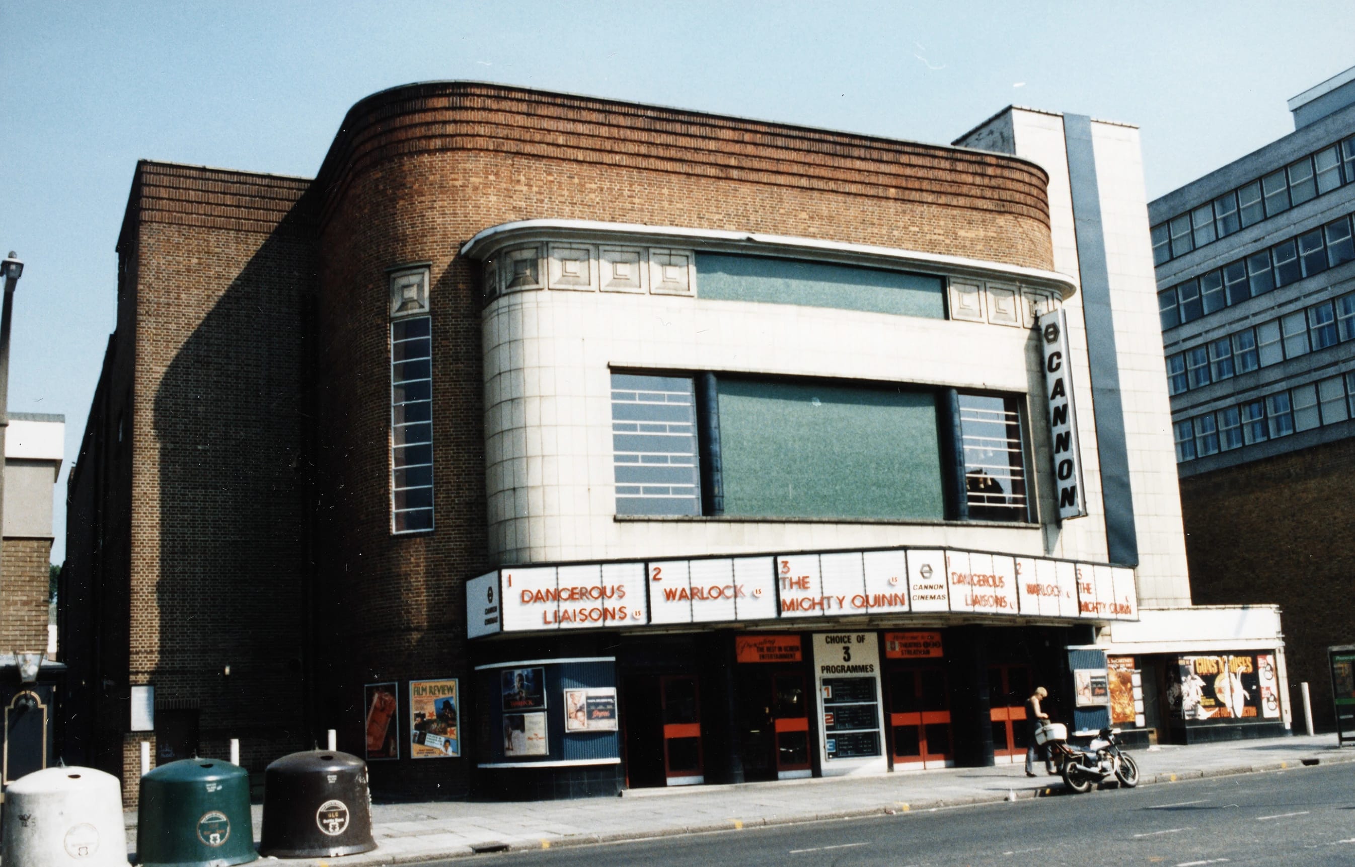 Streatham Hill Picture House, a landmark near our mobile headlight restoration customers in Streatham