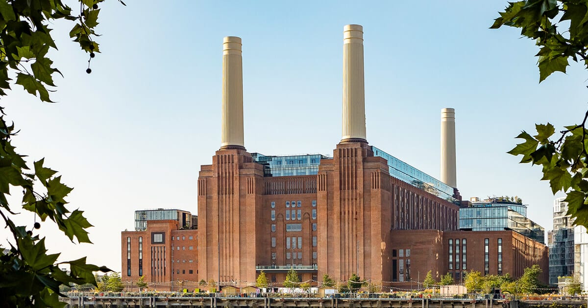 Headlight restoration completed on a mobile visit near Battersea Power Station