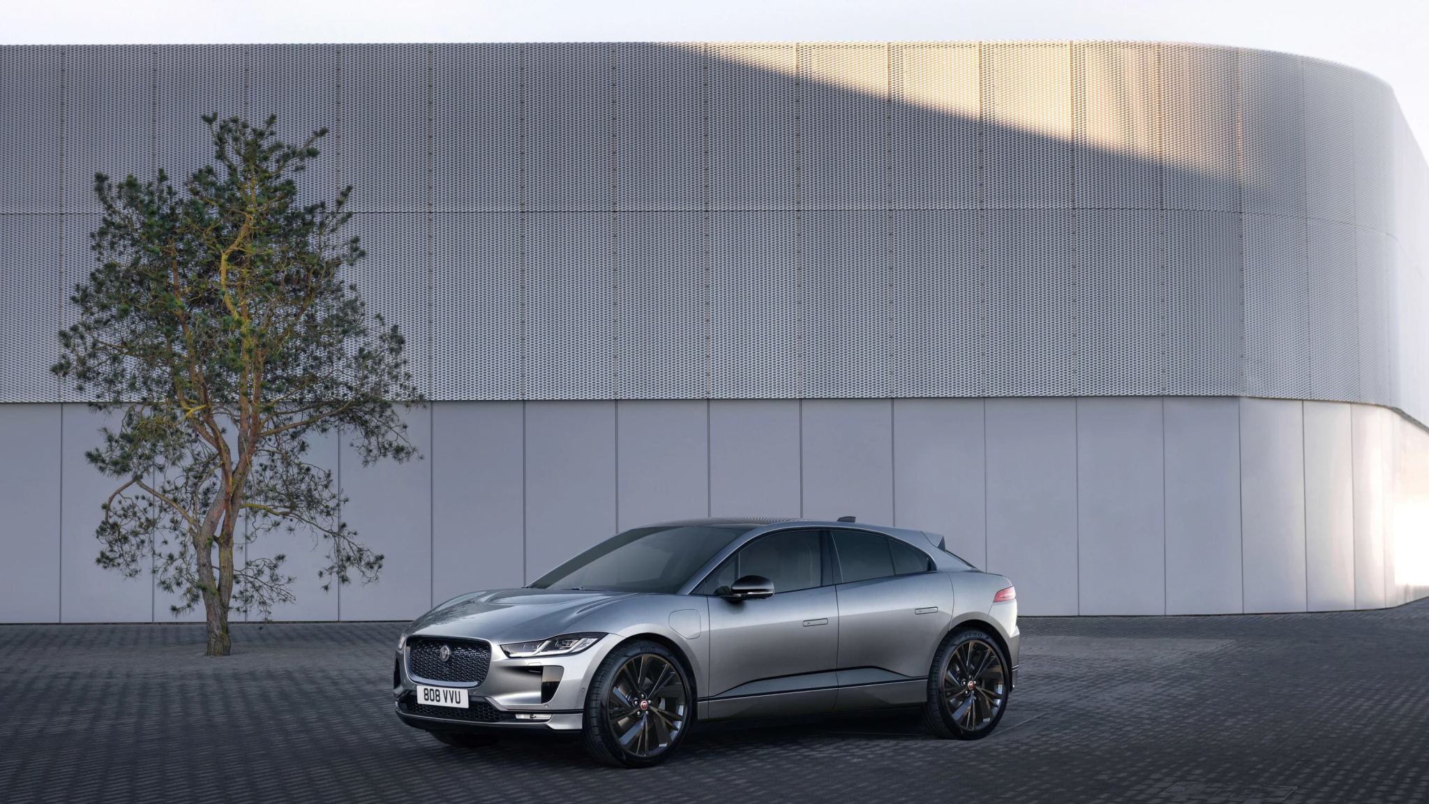 جاكوار I-Pace EV400