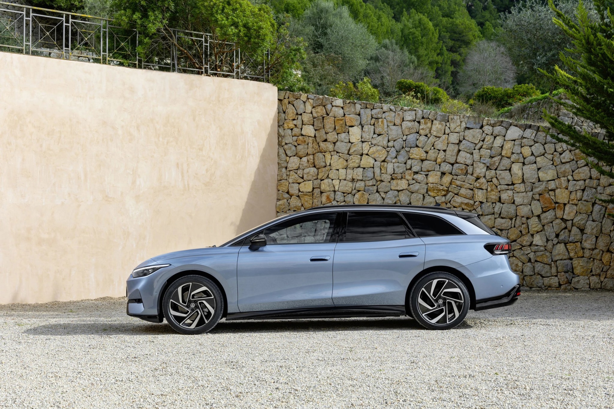 فولكس فاجن آي دي.7 Tourer برو إس