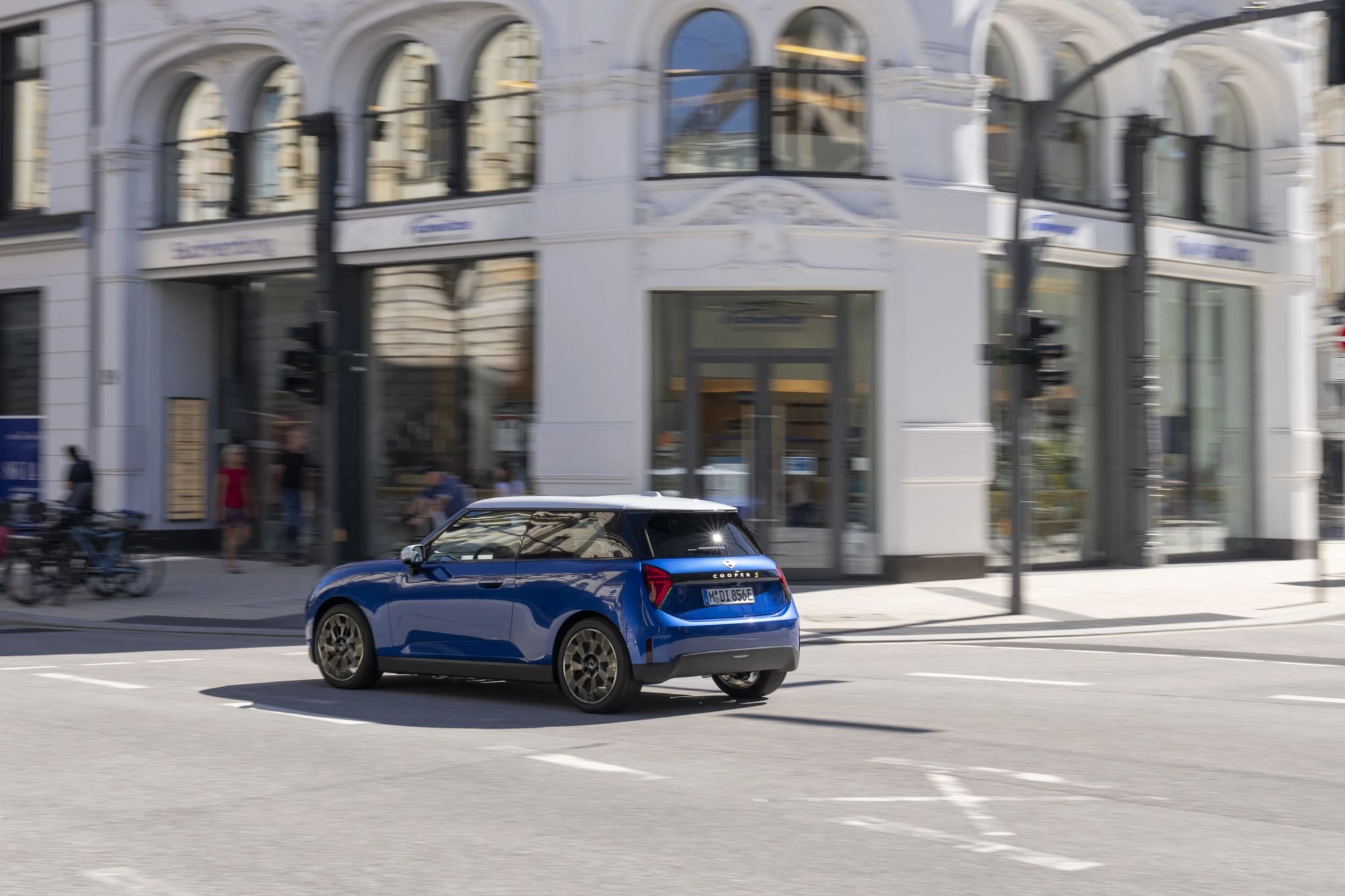ميني Cooper SE 1