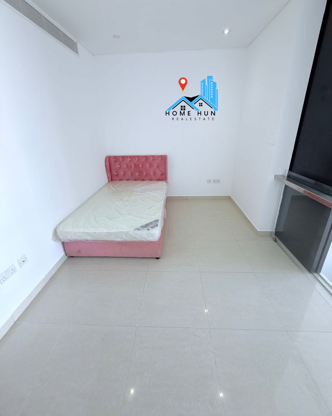 apartment in Al Mouj - 2