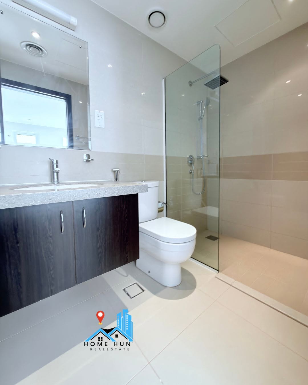 townhouse in Al Mouj - 1