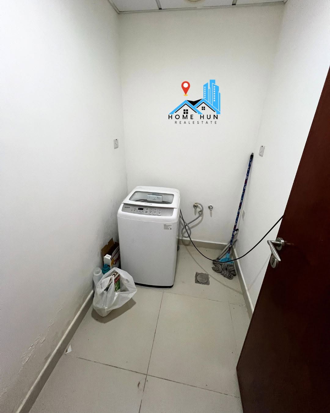 apartment in Ghubra - 1