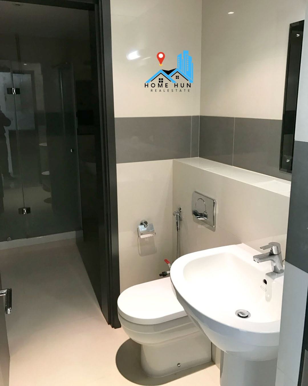 apartment in Al Mouj - 4