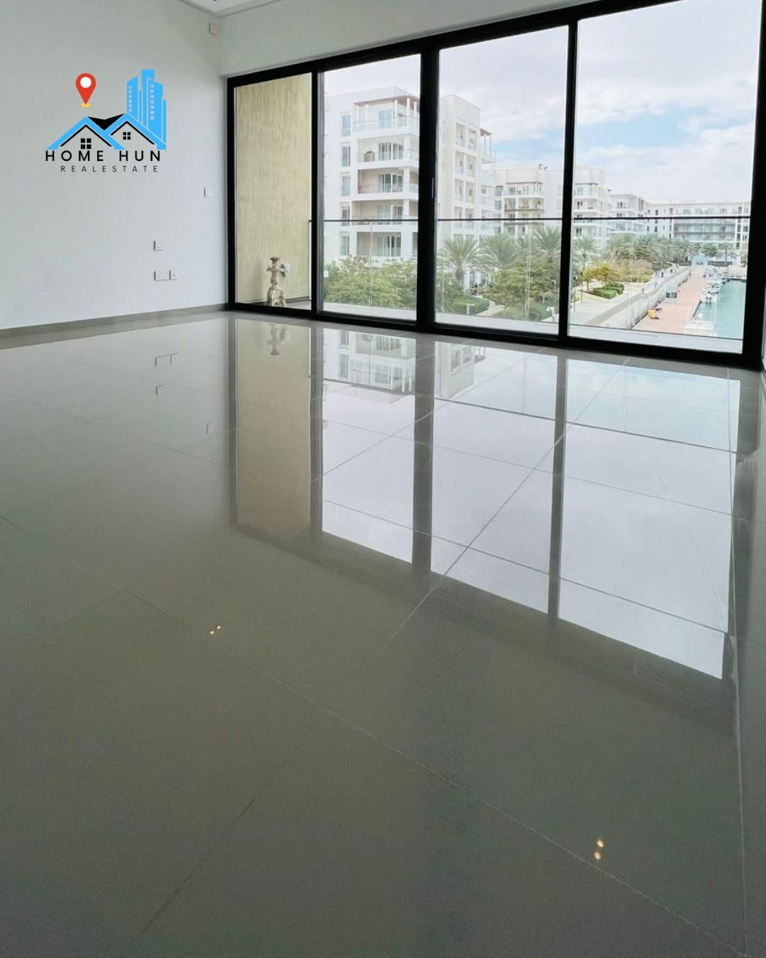 apartment in Al Mouj - 2