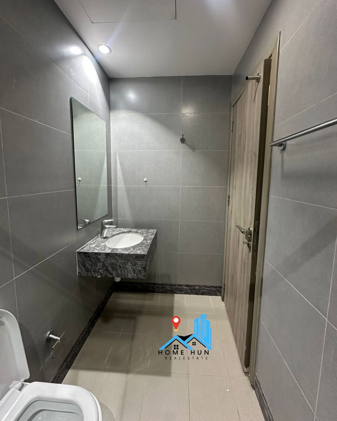 apartment in Qurum - 3