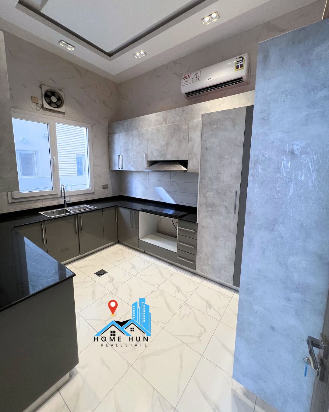 villa in Bausher - 1