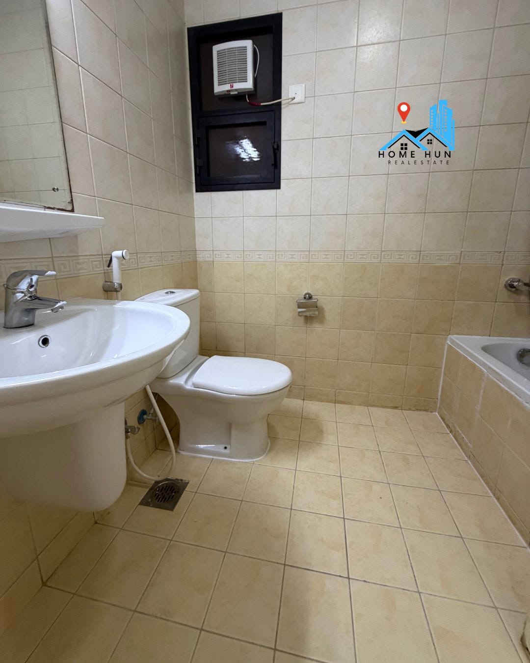 apartment in Al Khuwair - 1