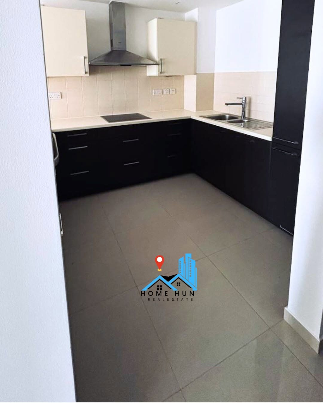 apartment in Al Mouj - 3