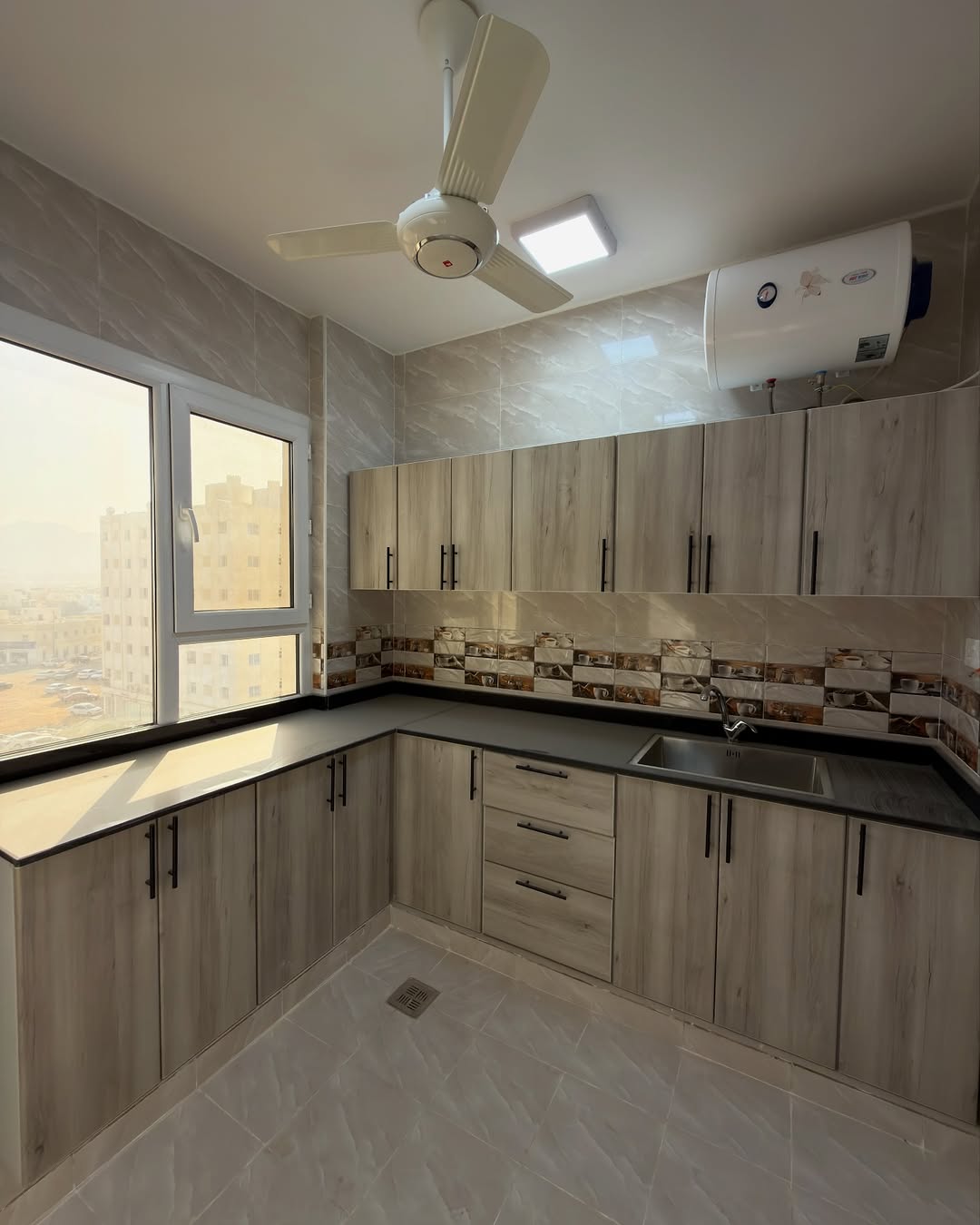 apartment in Al Ansab - 2