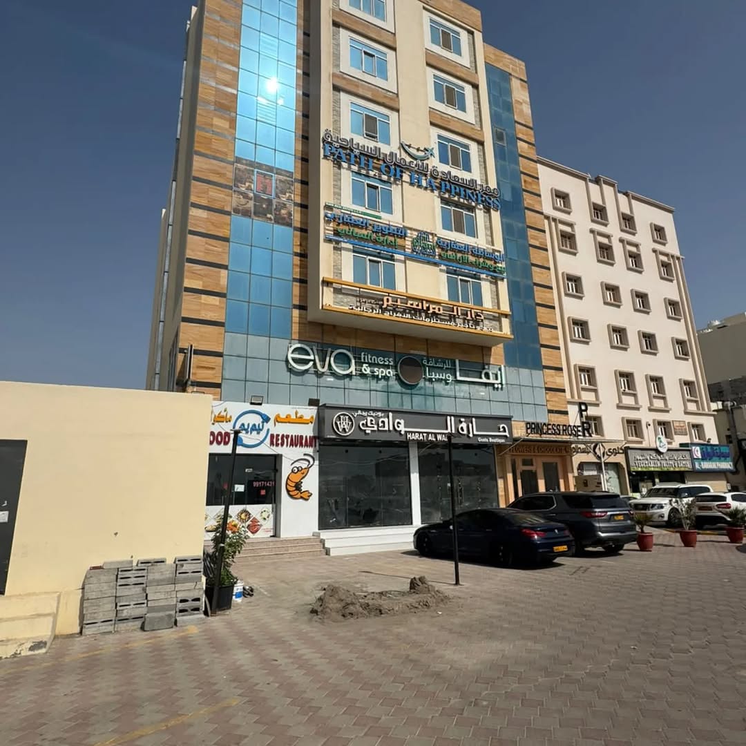 commercial in Maabela - 2