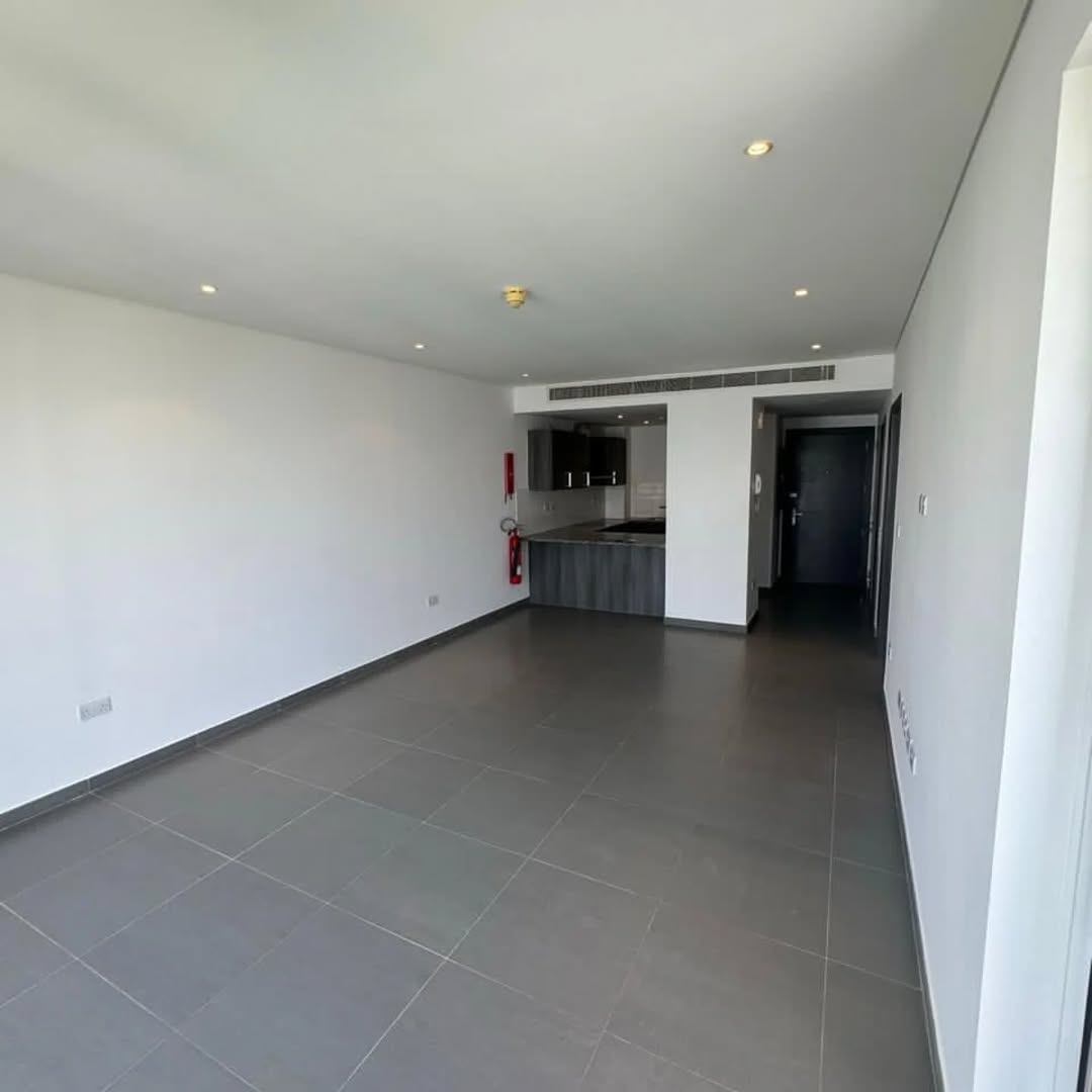 apartment in Al Mouj - 3