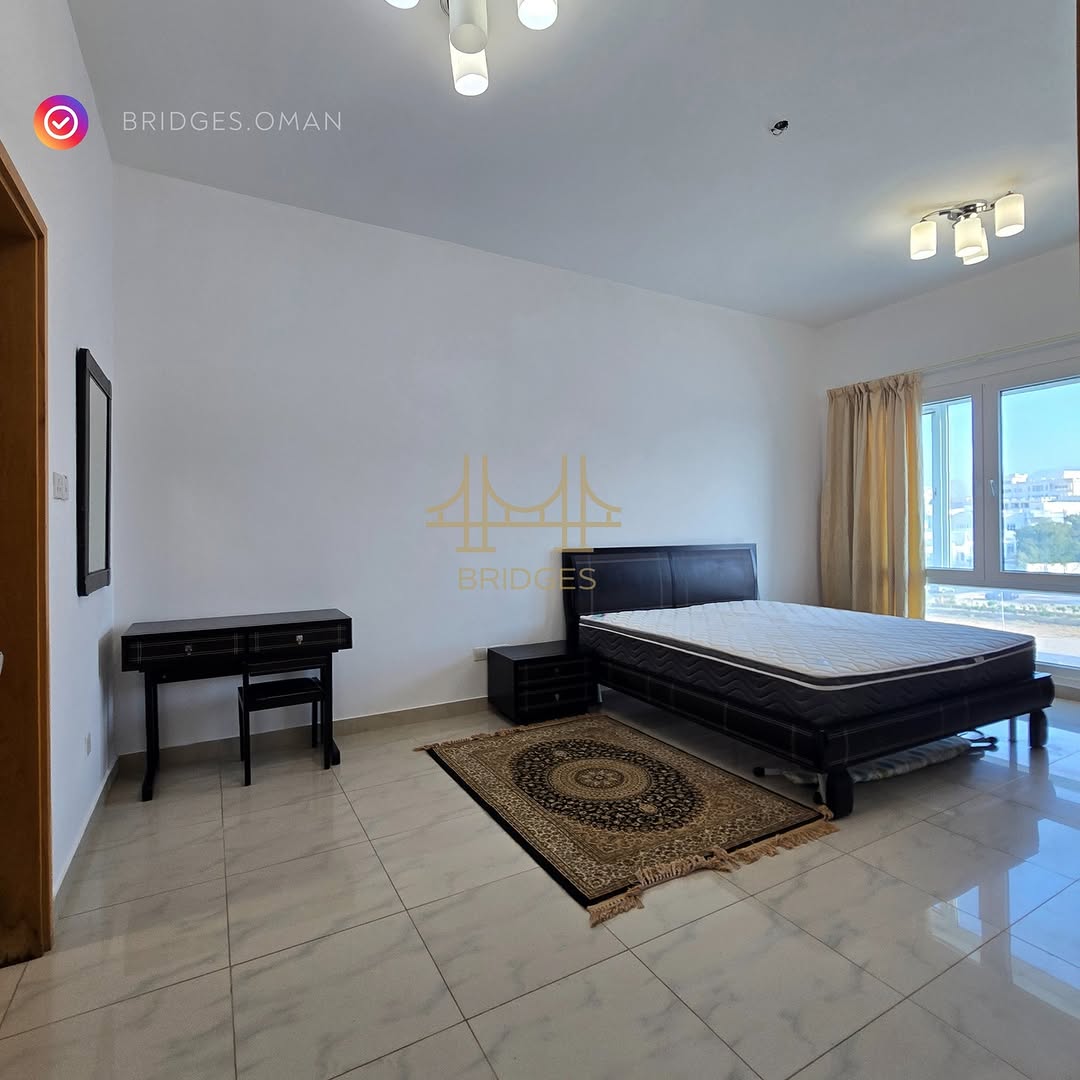 apartment in Shatti Al Qurum - 2