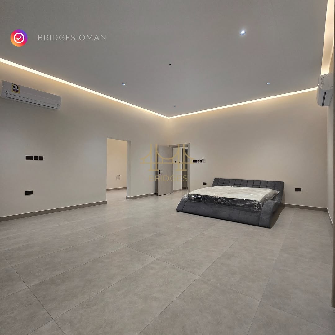 villa in Bausher - 2