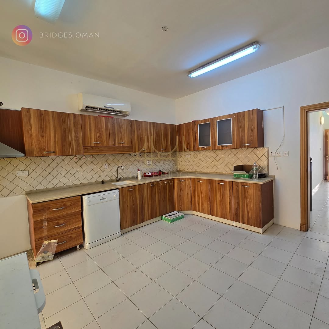 villa in Bausher - 4