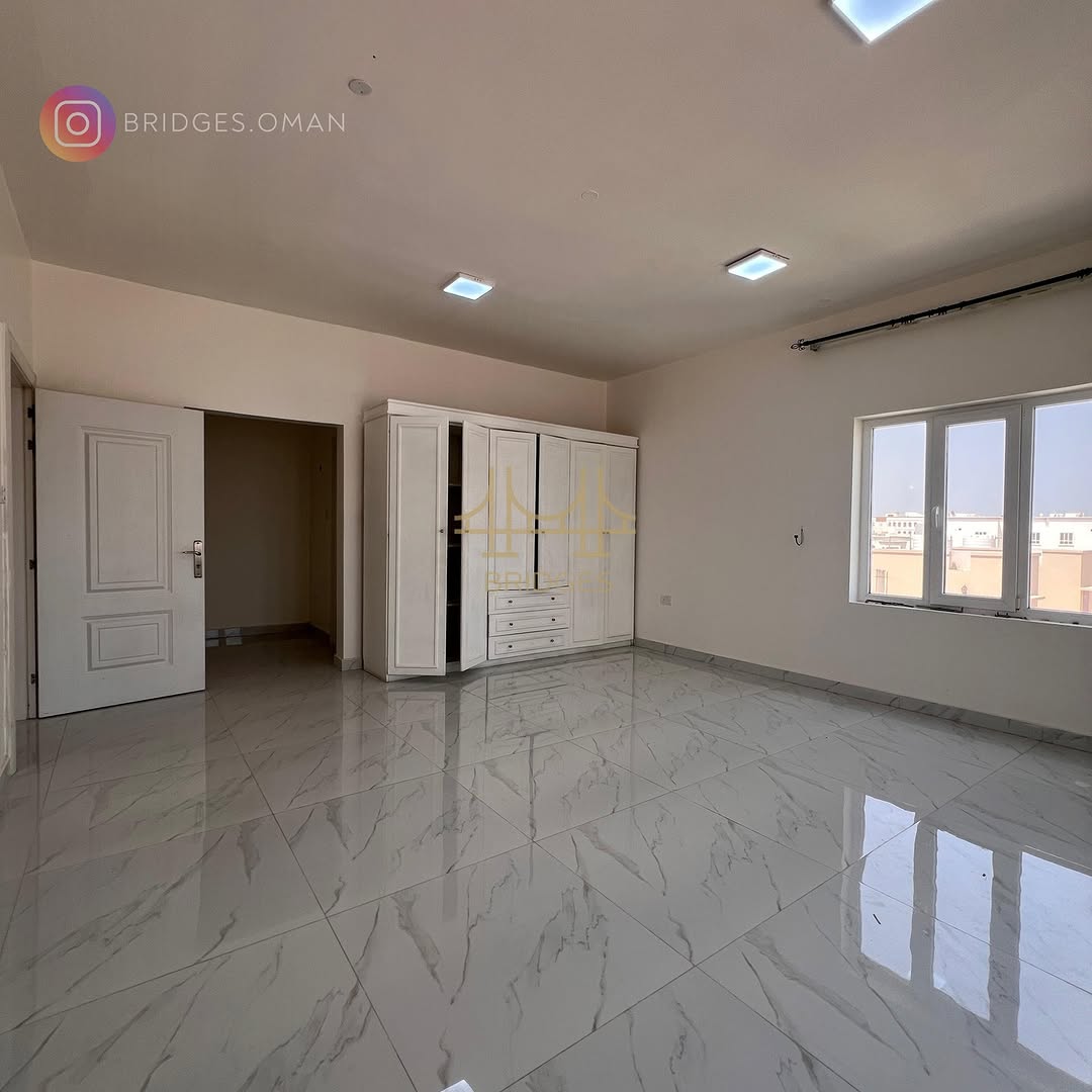apartment in Al Hayl North - 3