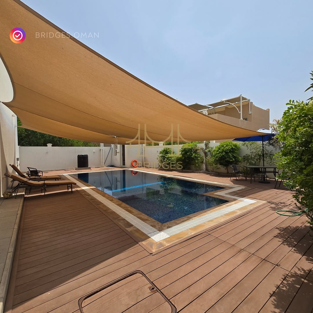 villa in Madinat Sultan Qaboos - 2