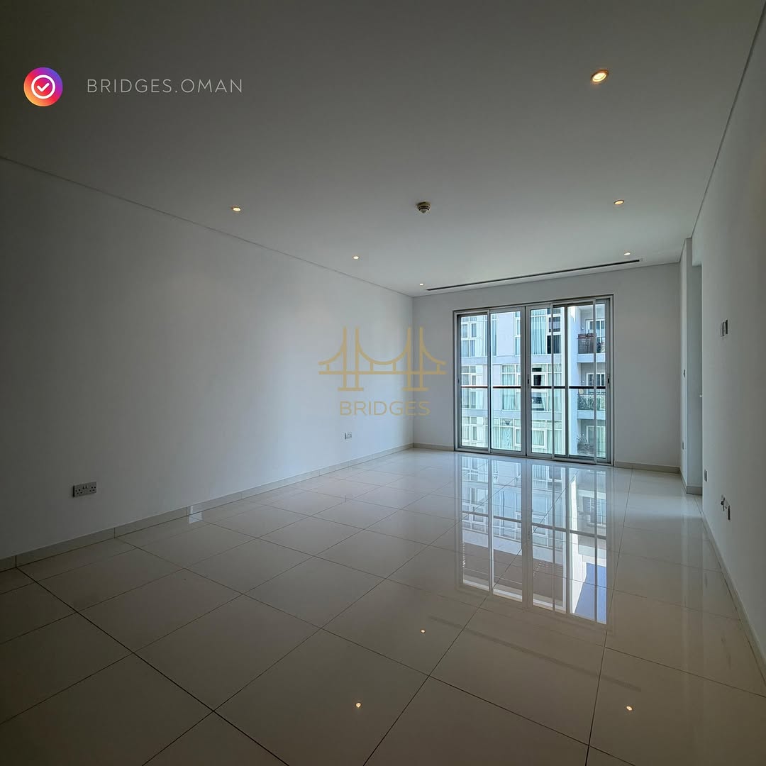 apartment in Al Mouj - 3