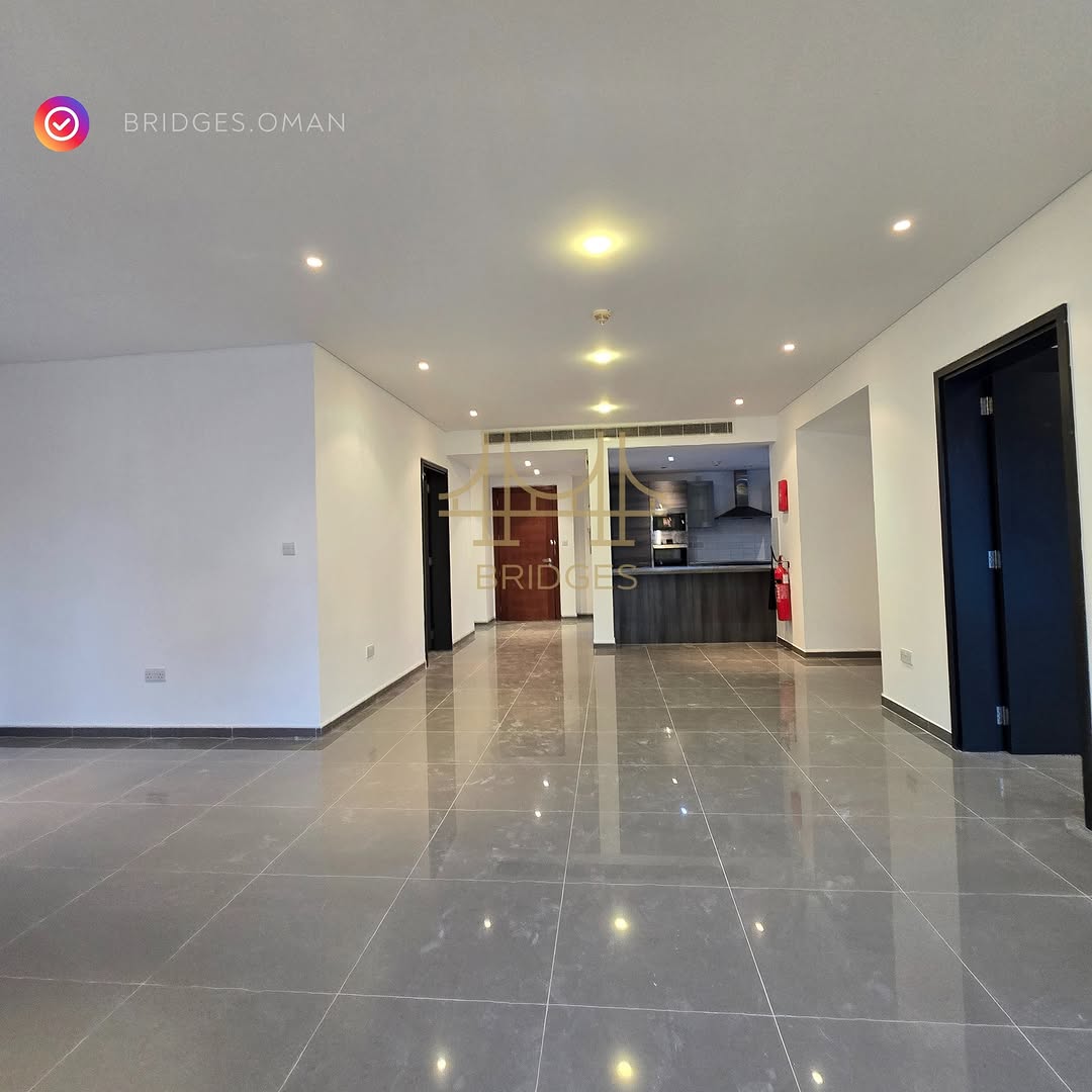 apartment in Al Mouj - 2