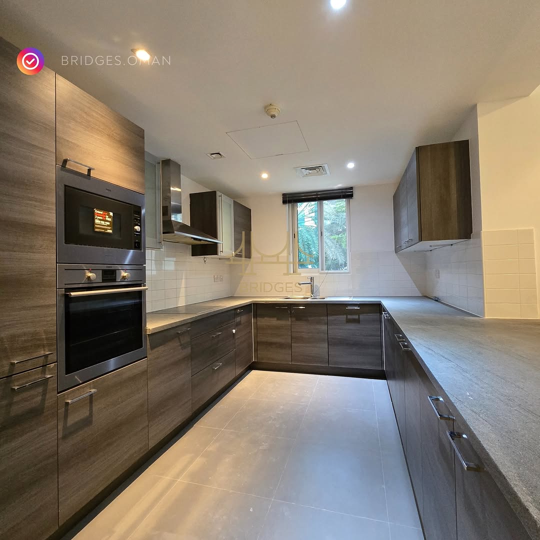 apartment in Al Mouj - 4