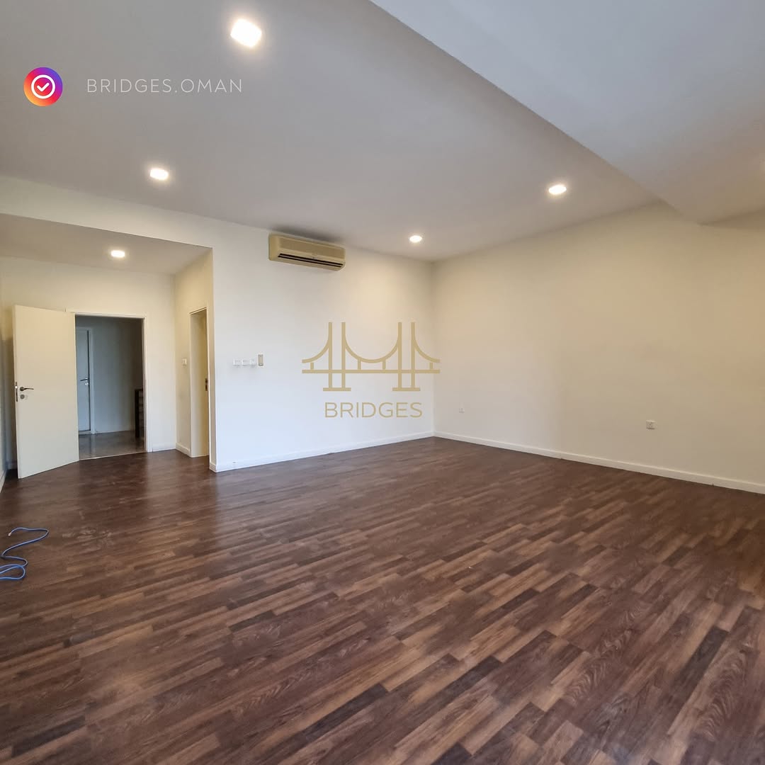 townhouse in Madinat Sultan Qaboos - 3