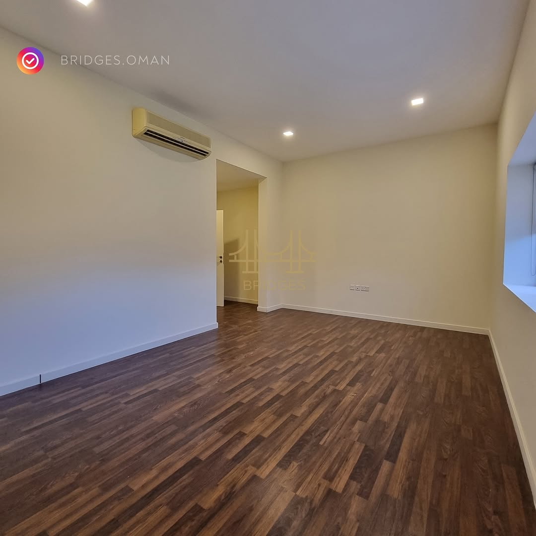 townhouse in Madinat Sultan Qaboos - 4