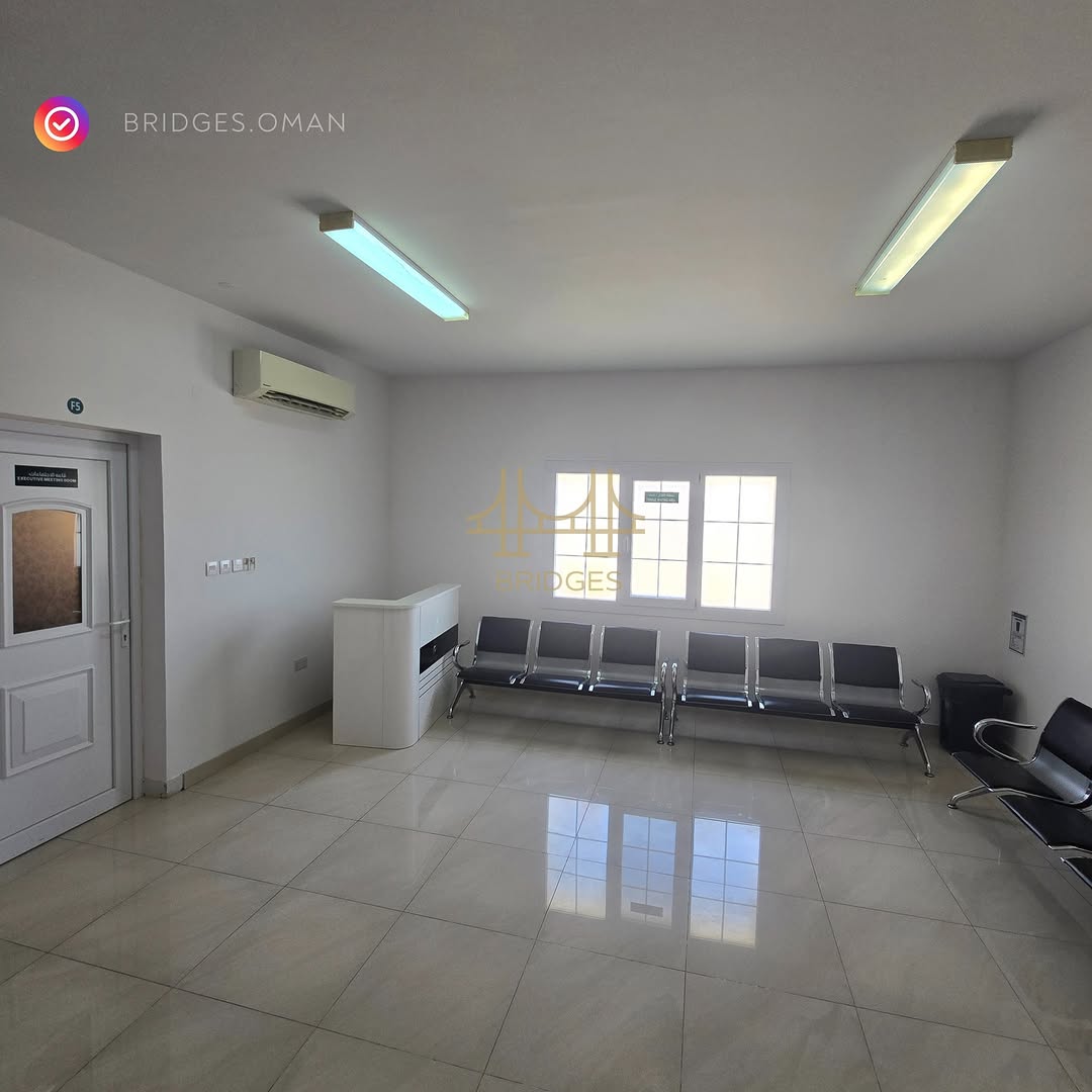 commercial in Mawaleh - 2