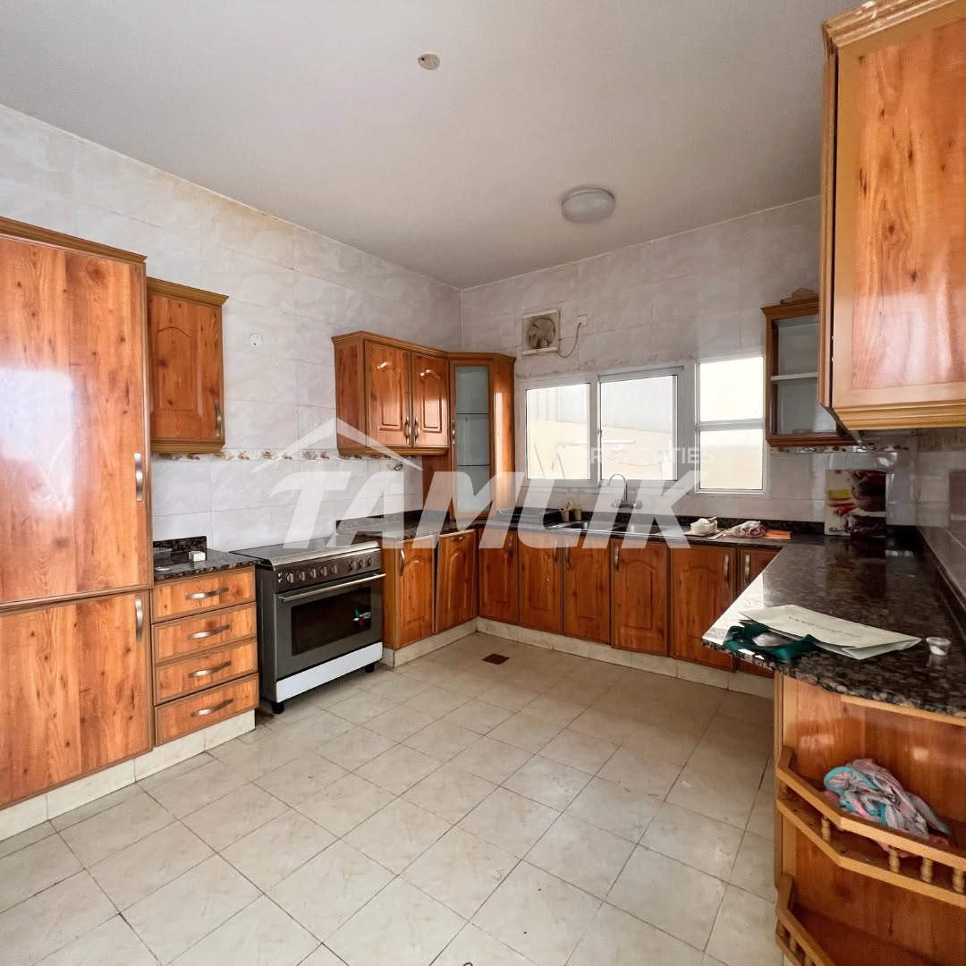 villa in Al Amerat - 2