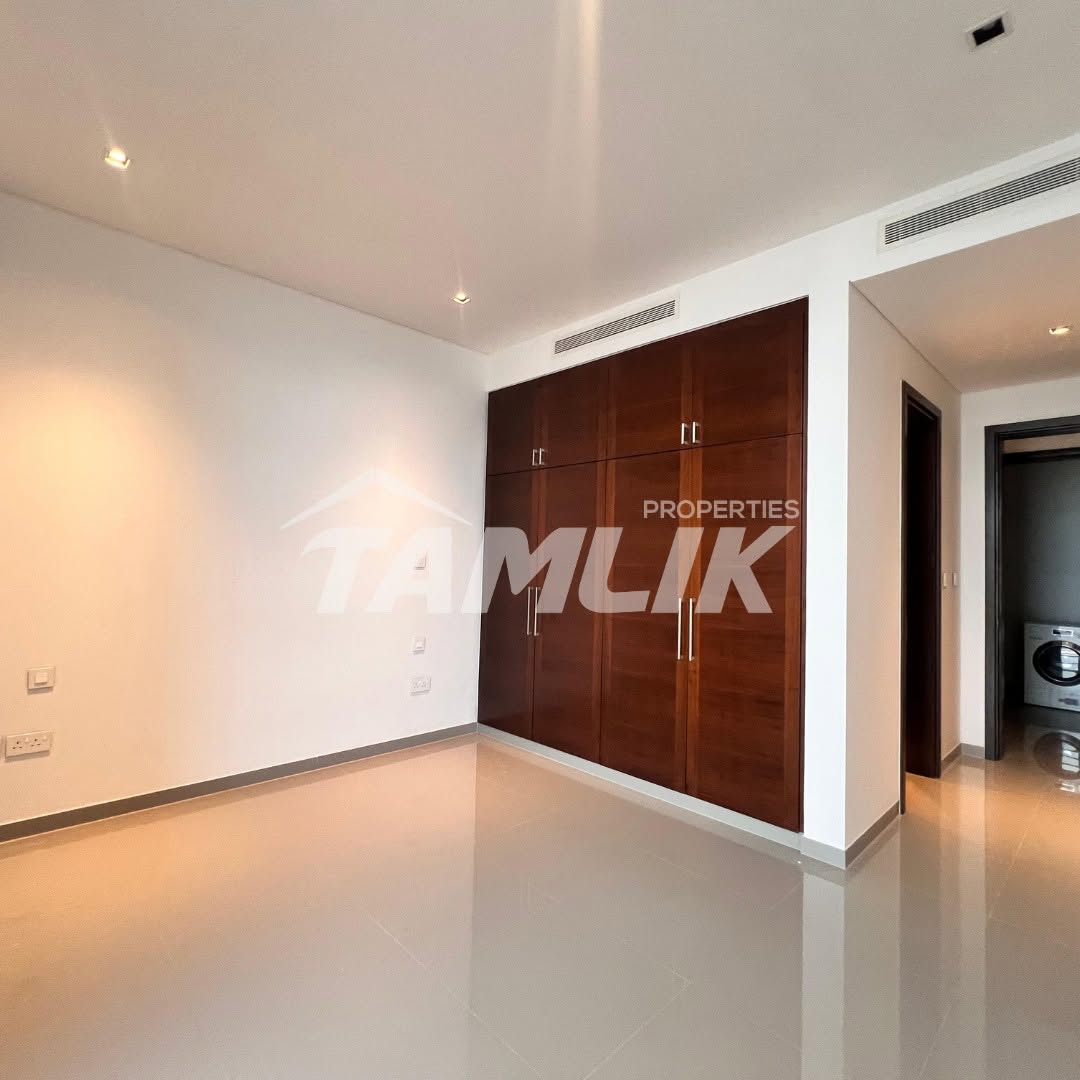apartment in Al Mouj - 1