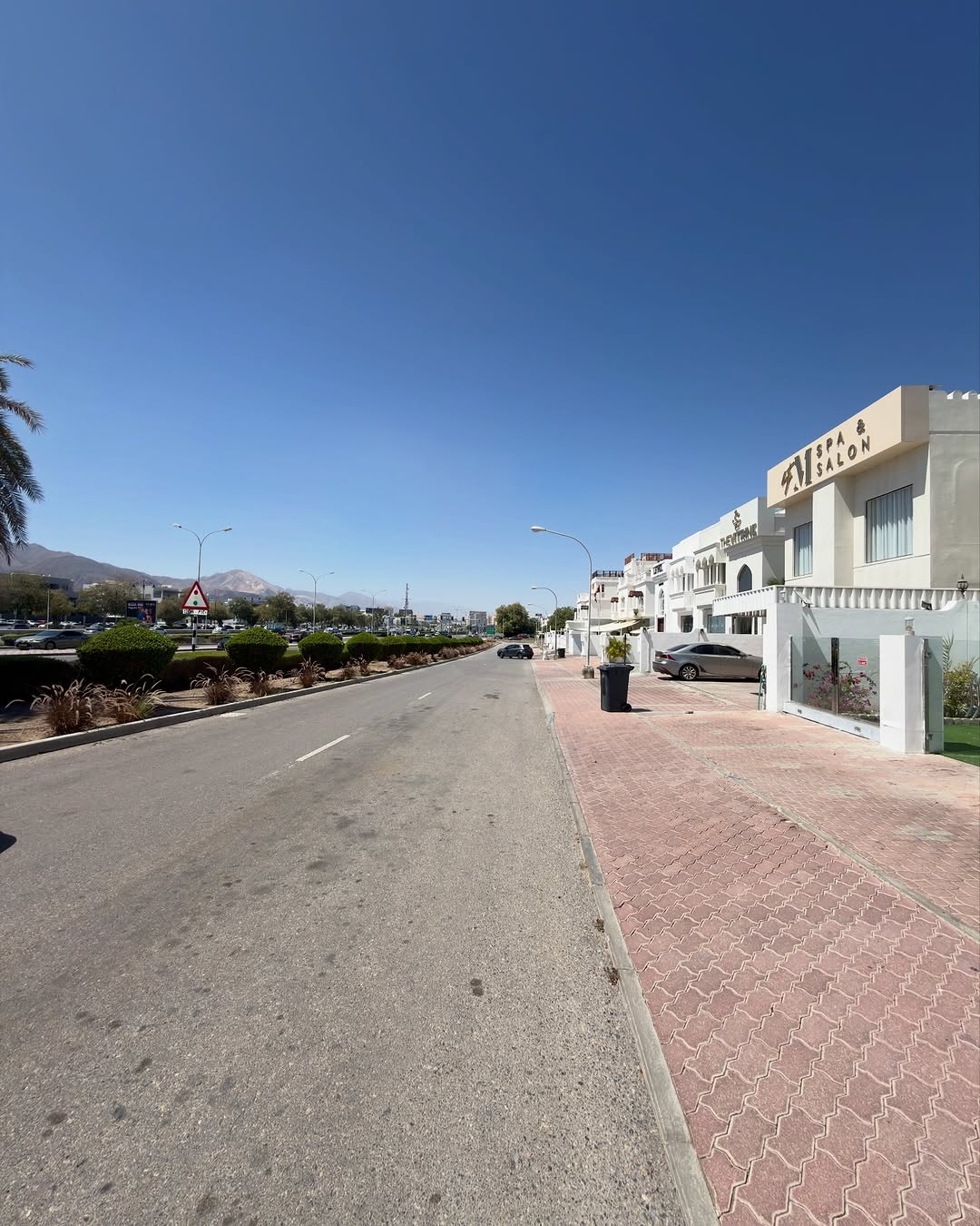 villa in Shatti Al Qurum - 2