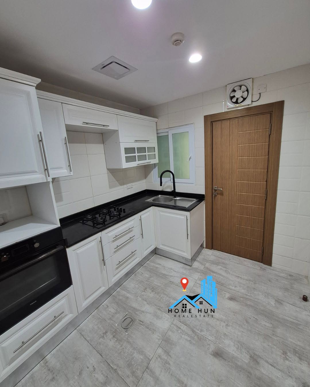 apartment in Qurum - 3