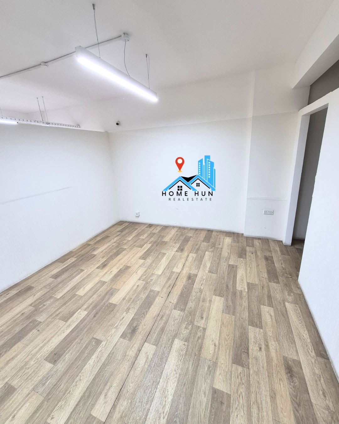 office in Bausher - 2