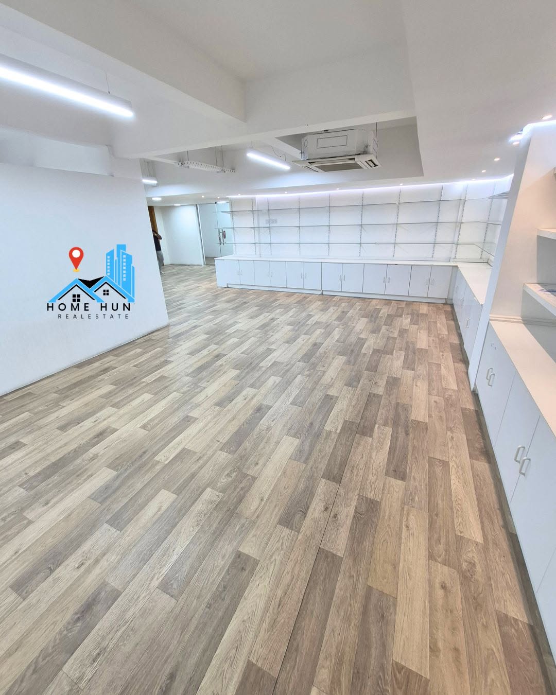 office in Bausher - 3