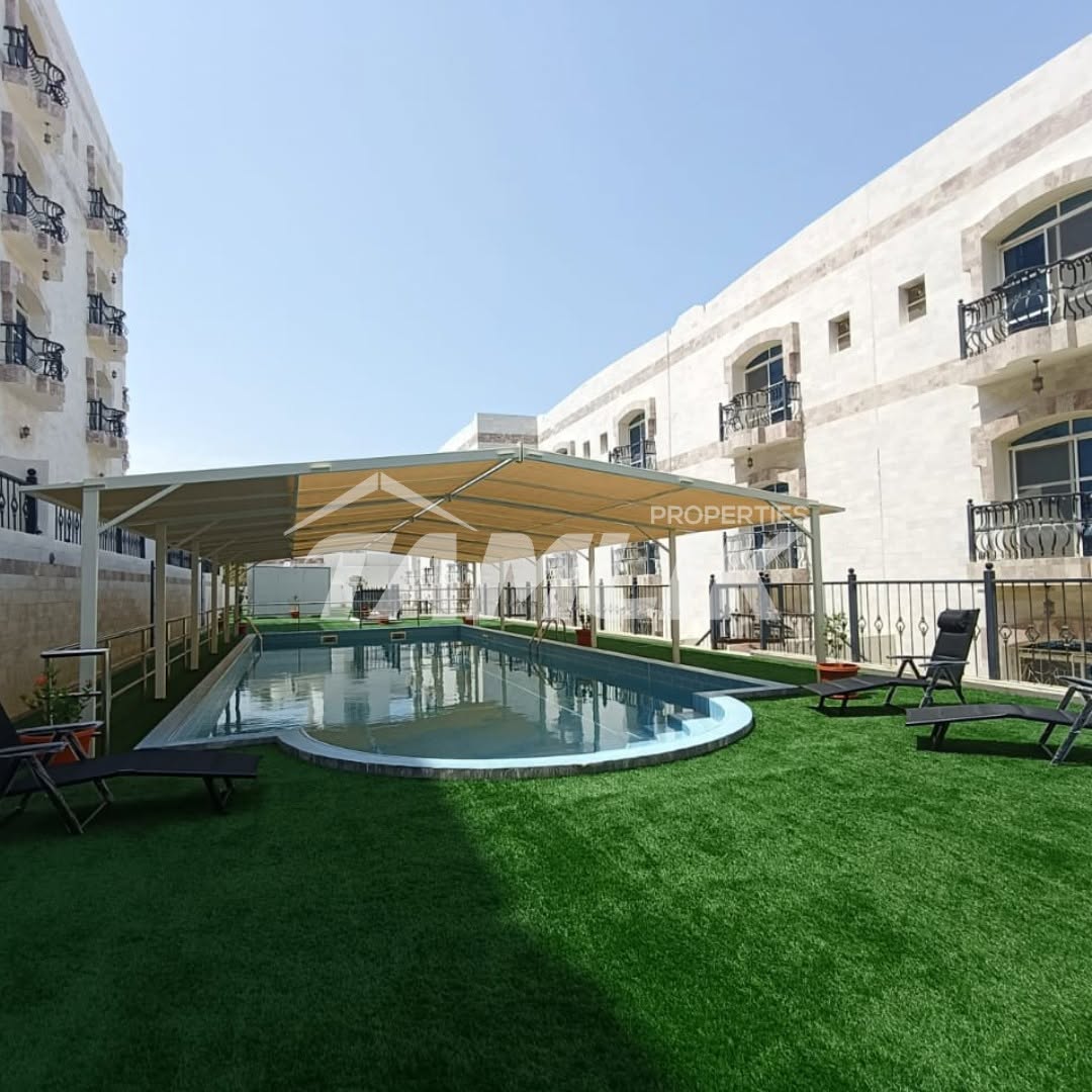 townhouse in Madinat Sultan Qaboos - 1