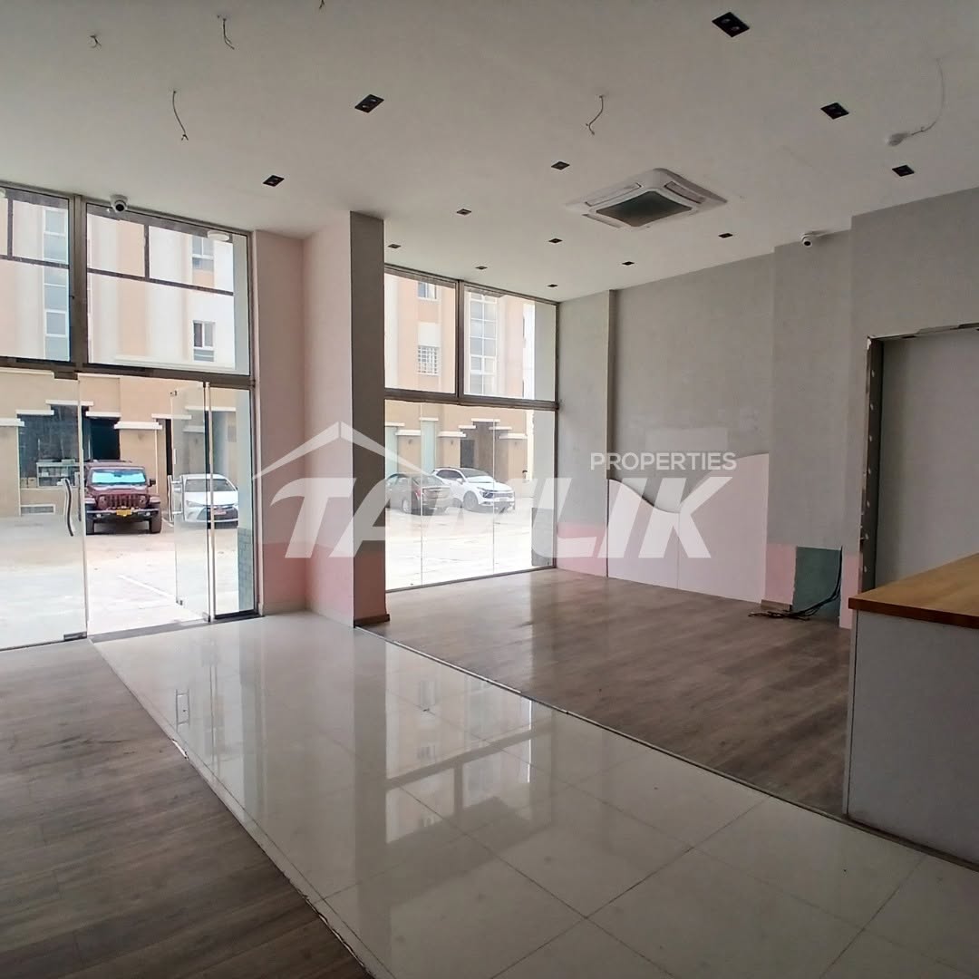 commercial in Bausher - 3