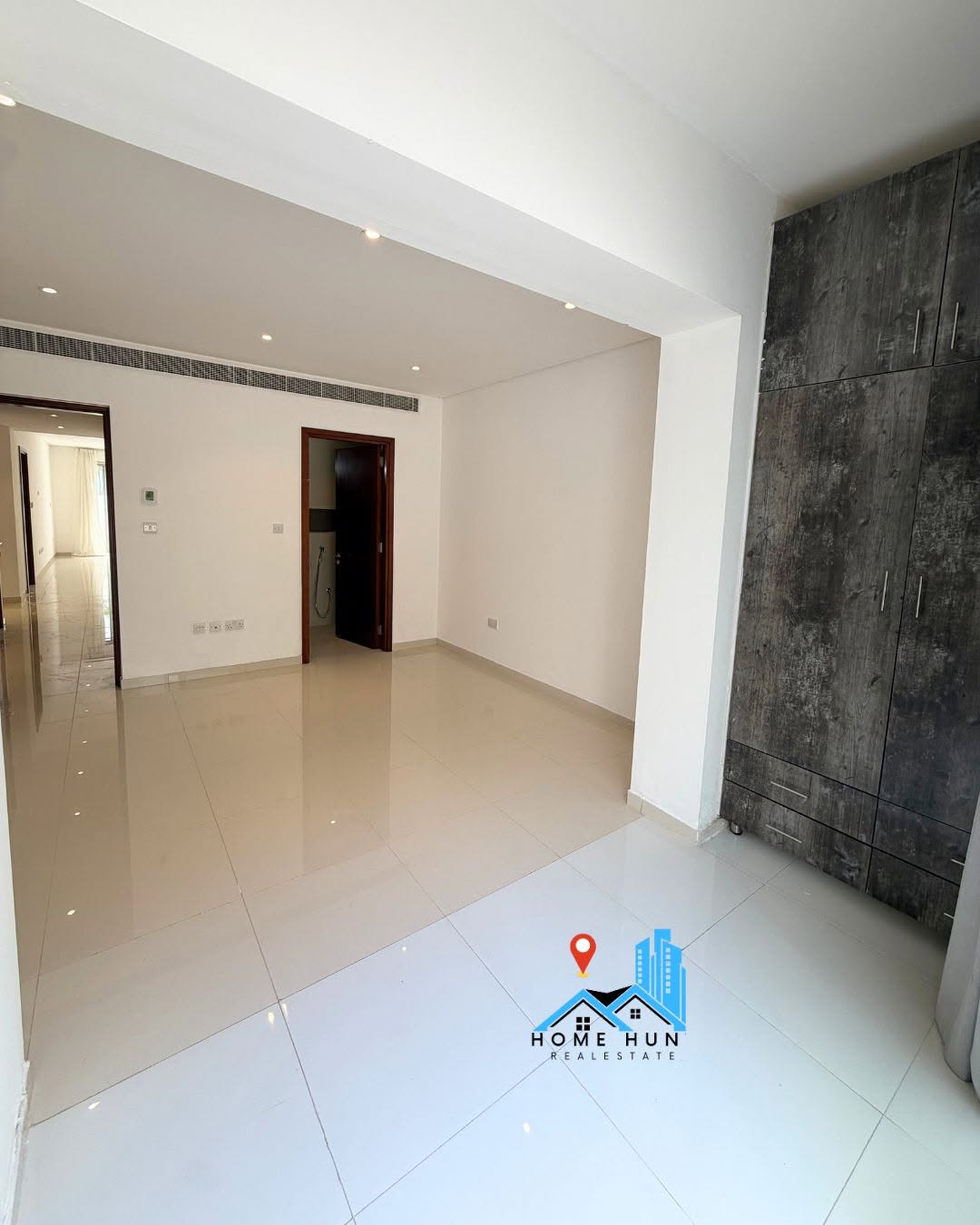 apartment in Al Mouj - 3