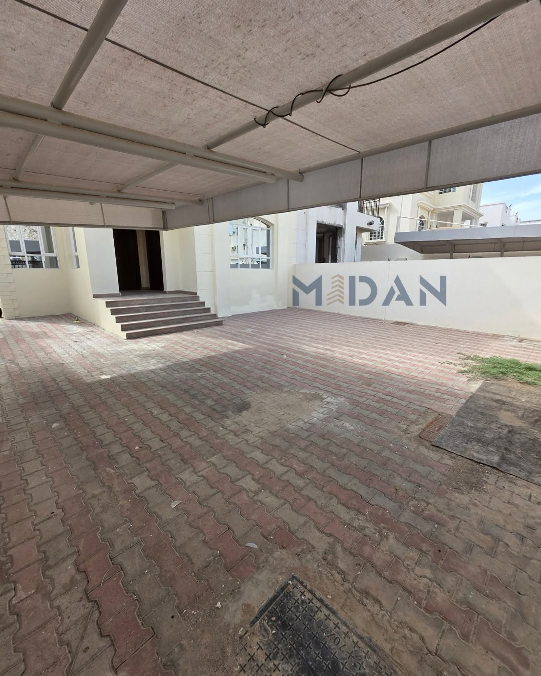 villa in Bausher - 1