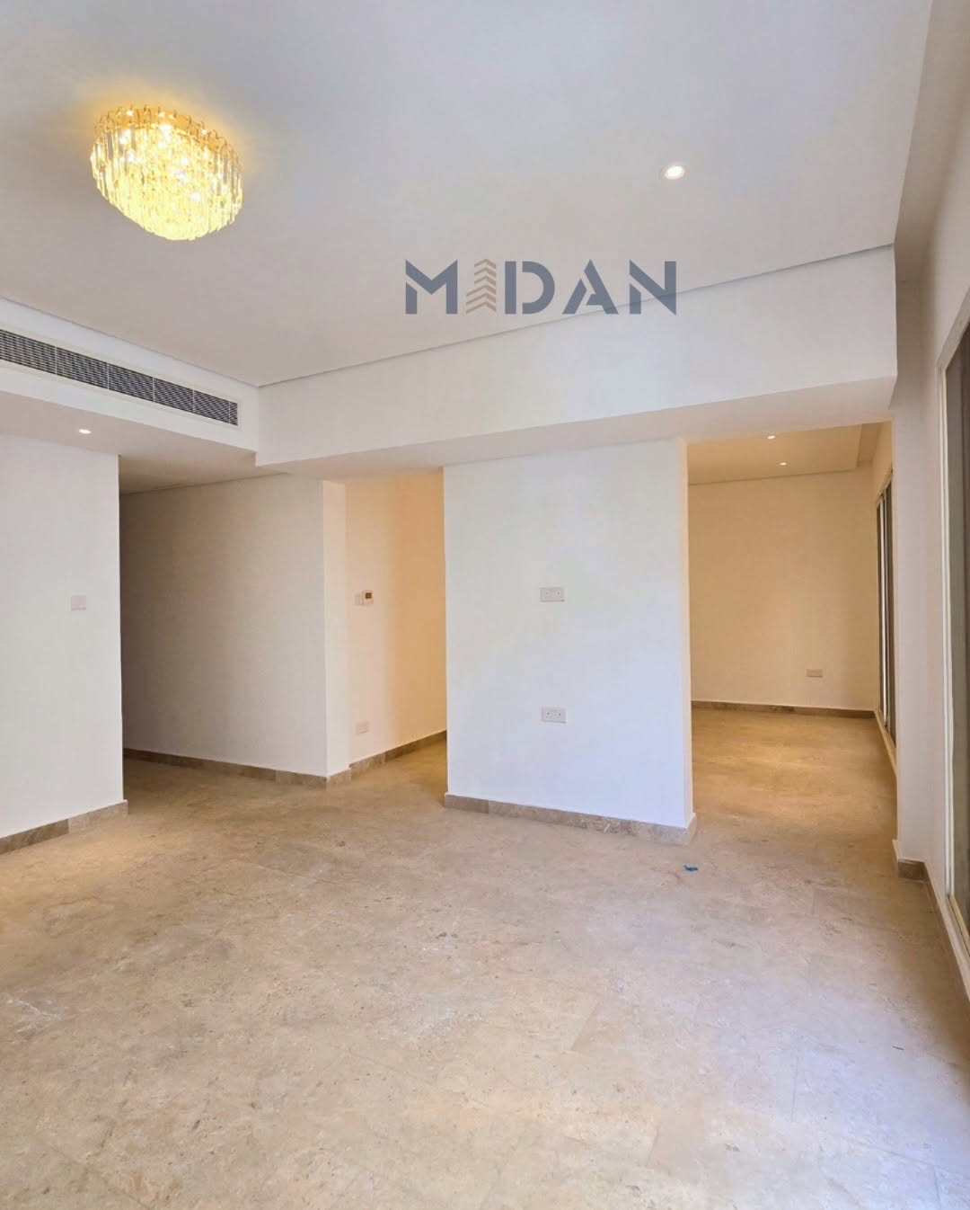 villa in Madinat Sultan Qaboos - 2