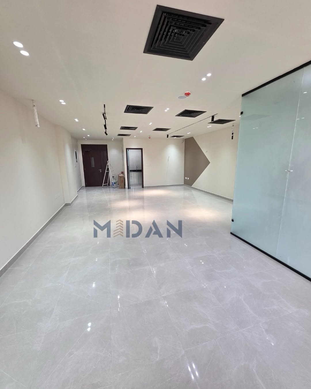 office in Bausher - 2