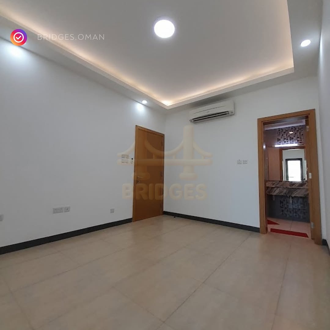 office in Bausher - 4