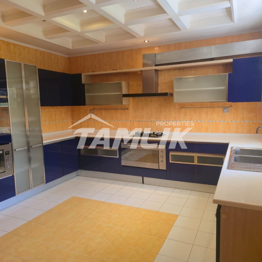 villa in Al Khuwair - 3