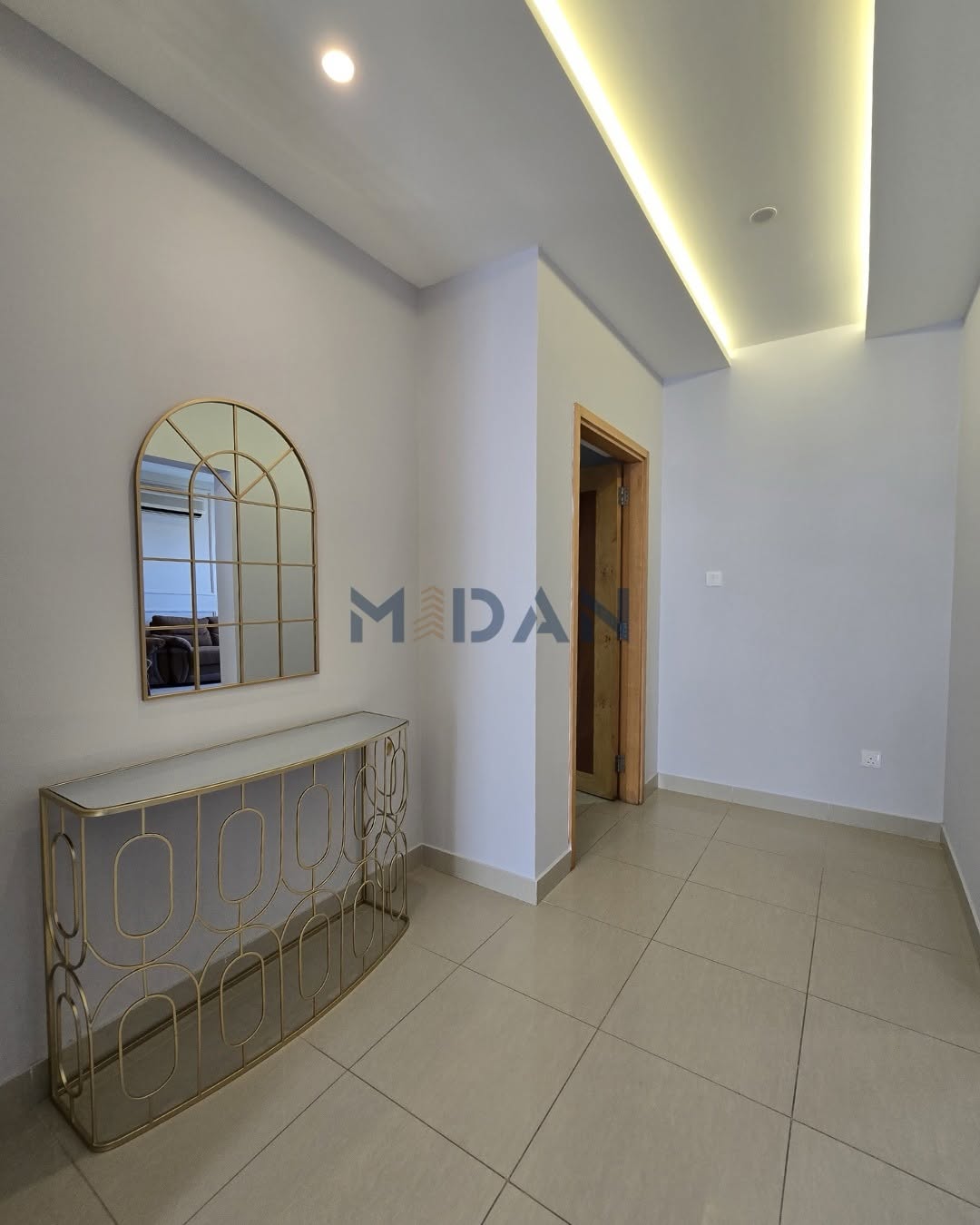apartment in Shatti Al Qurum - 2