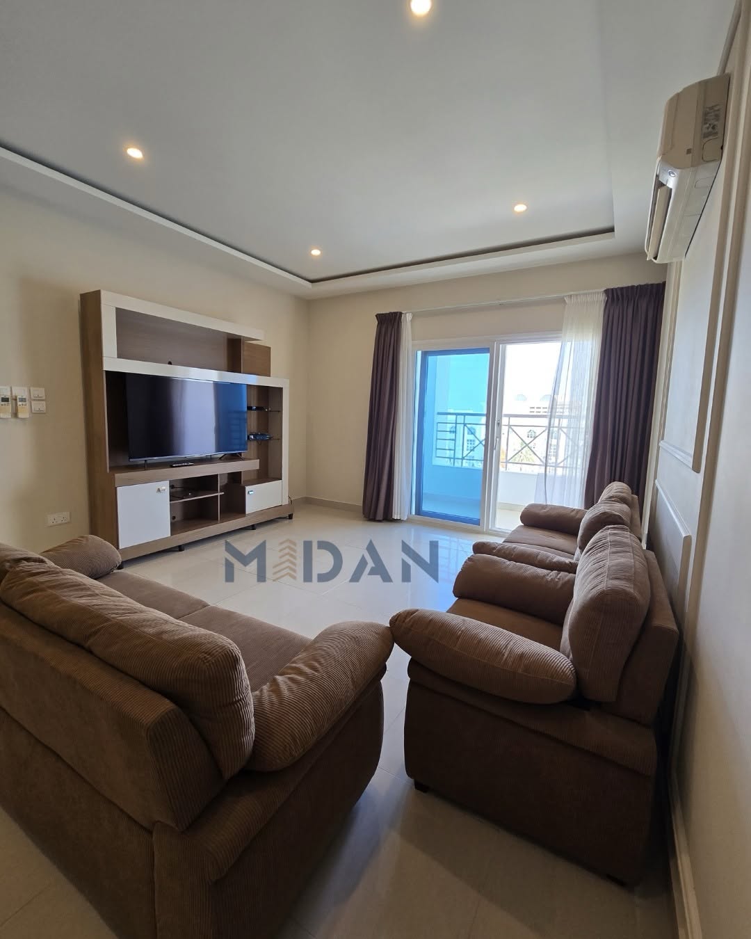 apartment in Shatti Al Qurum - 3