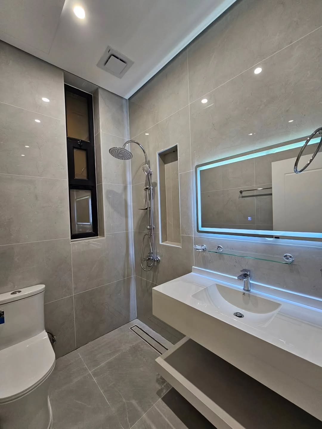 villa in Al Khoud - 2